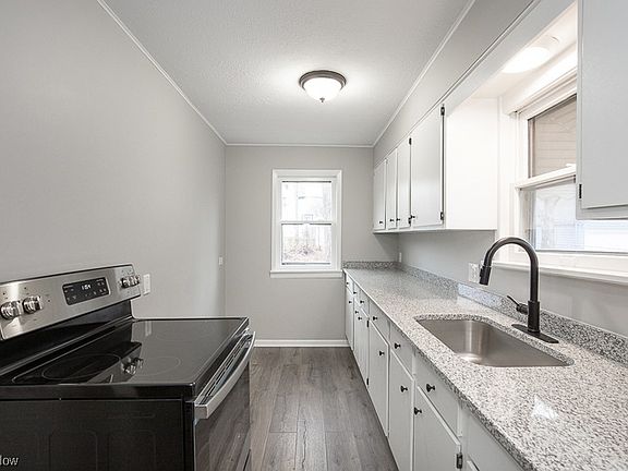 3rd image of 4425 Kenmore Ave