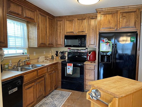 5th image of 5304 Vine Dr