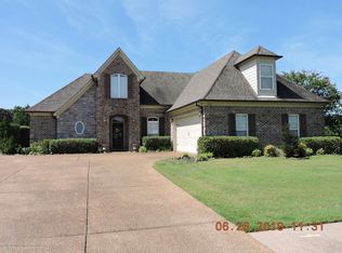 3181 Emery Cir, Nesbit, MS 38651
