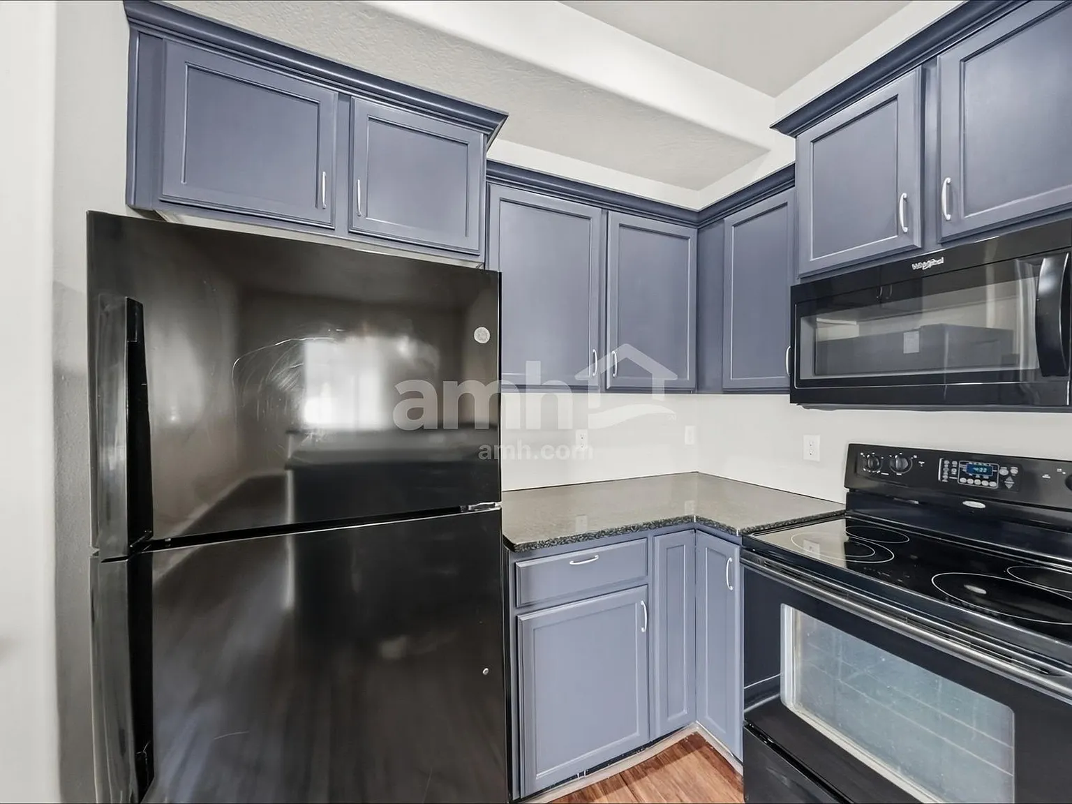4 bed, 3.5 bath, 1994 sqft, $2,630 — Photo 4
