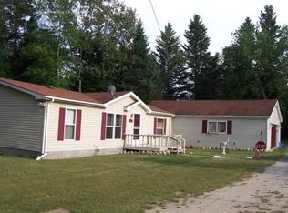 7565 Tucker Dr, Atlanta, MI 49709