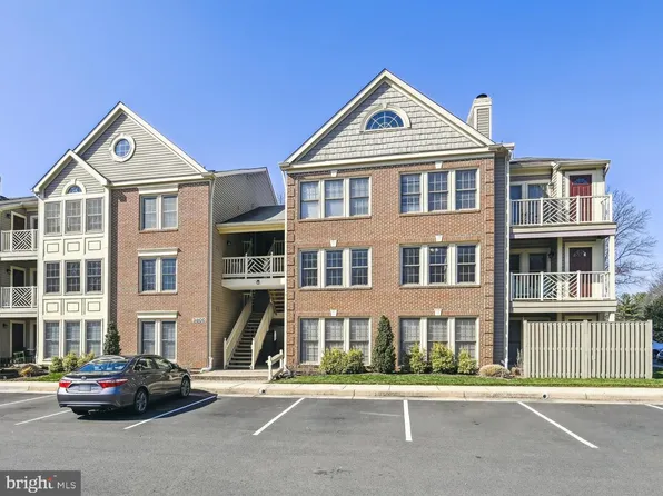 3800 Ridge Knoll Ct APT 9, Fairfax, VA 22033