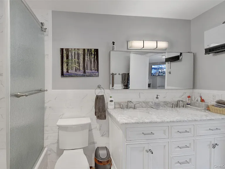 1901 Village Dr — Photo 8
