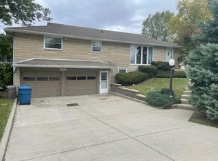 8802 Maple Hill Dr, Indianapolis, IN 46239