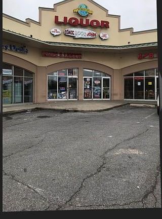 2nd image of 2220 Forest Ave