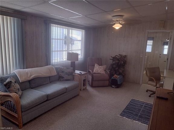 3rd image of 277 Fountain View BLVD