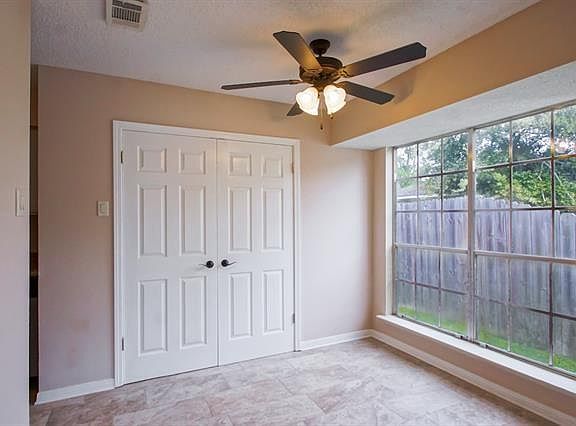 2nd image of 106 Parkway North Dr #4