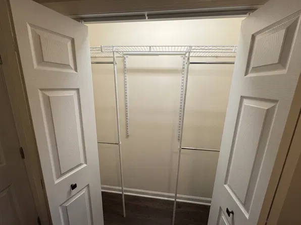 906 Monona Dr Unit 1, Ludington, MI 49431