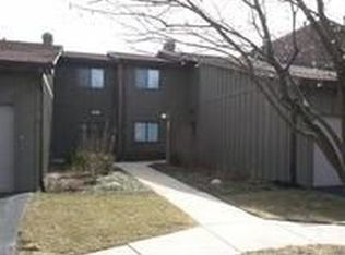 29W371 Emerald Green Dr UNIT C, Warrenville, IL 60555