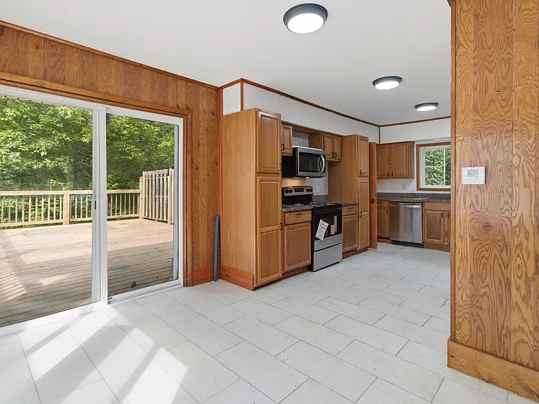113 Buckhannon Ave — Photo 8