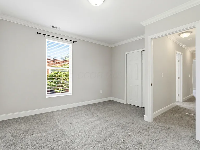 396 E Mithoff St — Photo 26