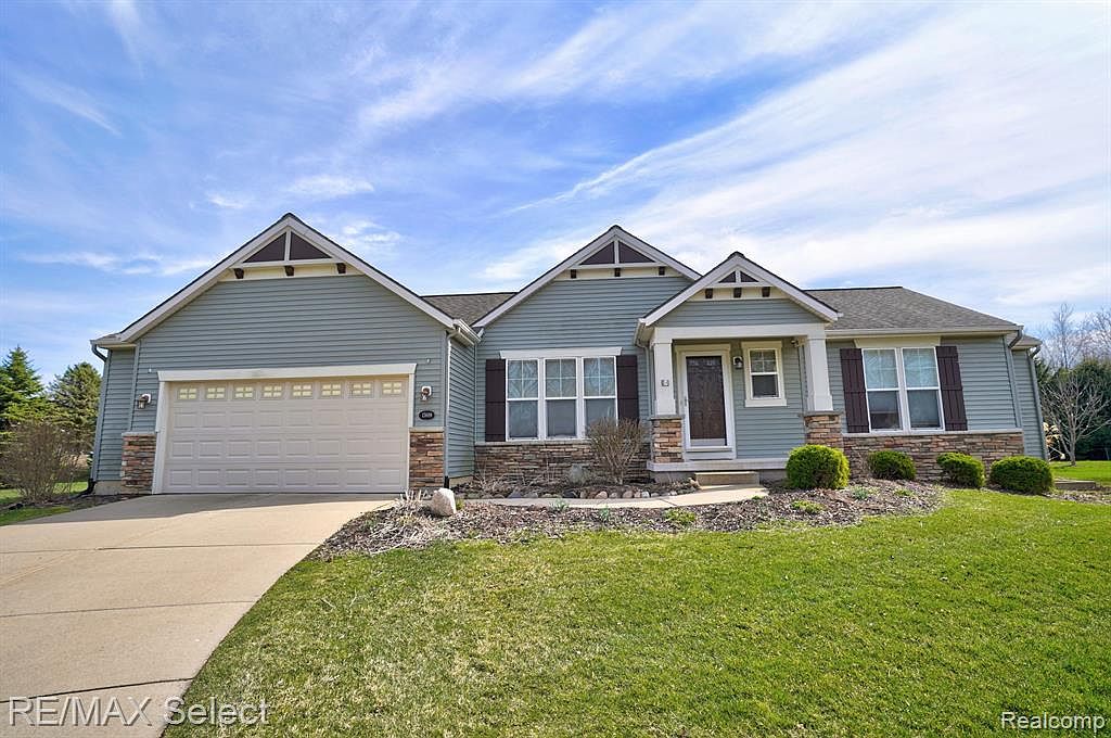 13689 Pearwood Dr, Dewitt, MI 48820 Zillow