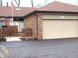 49564 Laurel Heights Ct, Shelby Township, MI 48315