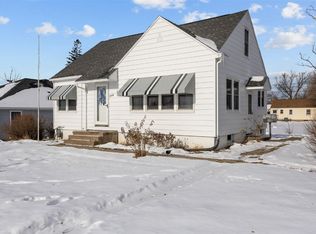 800 35th St NE, Cedar Rapids, IA 52402