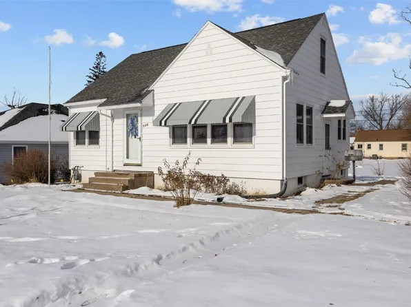 800 35th St NE, Cedar Rapids, IA 52402