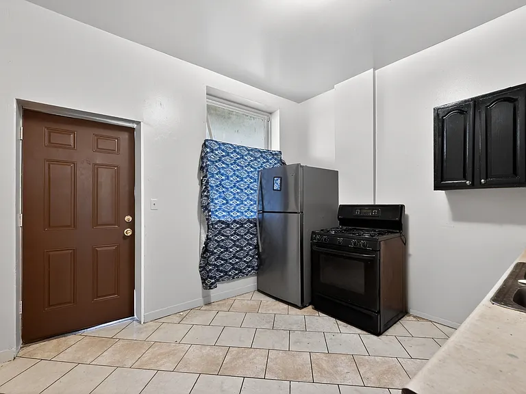4306 W Maypole Ave #1F — Photo 3