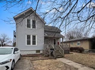 140 N Ridge St, Crown Point, IN 46307