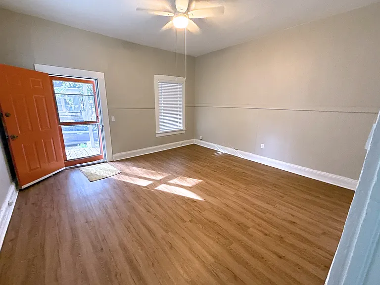 1001 Curran St NW #1 — Photo 8