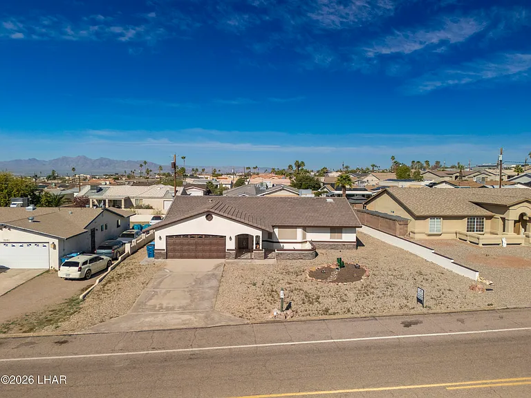 3099 Jamaica Blvd S — Photo 22