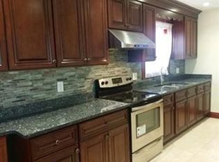 98 Billings Rd, Quincy, MA 02171