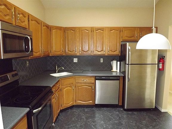4th image of 26G James Buchanan Dr