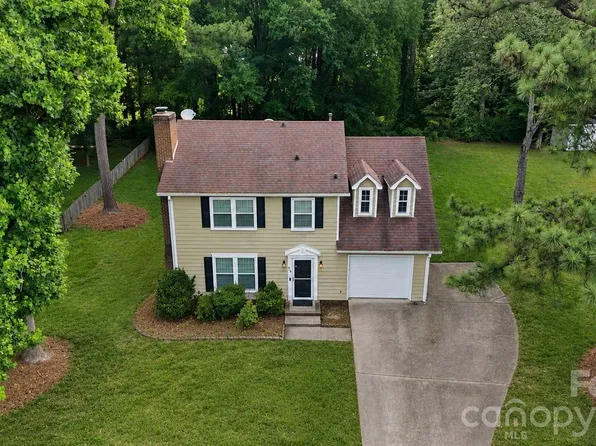 618 Tryon Pl, Gastonia, NC 28054