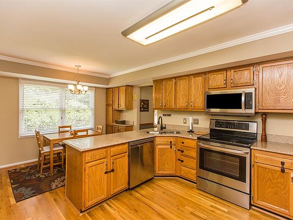 5th image of 1088 S Muscovy Dr