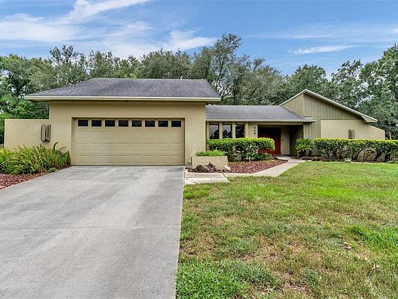 2nd image of 717 WOODHILL DRIVE