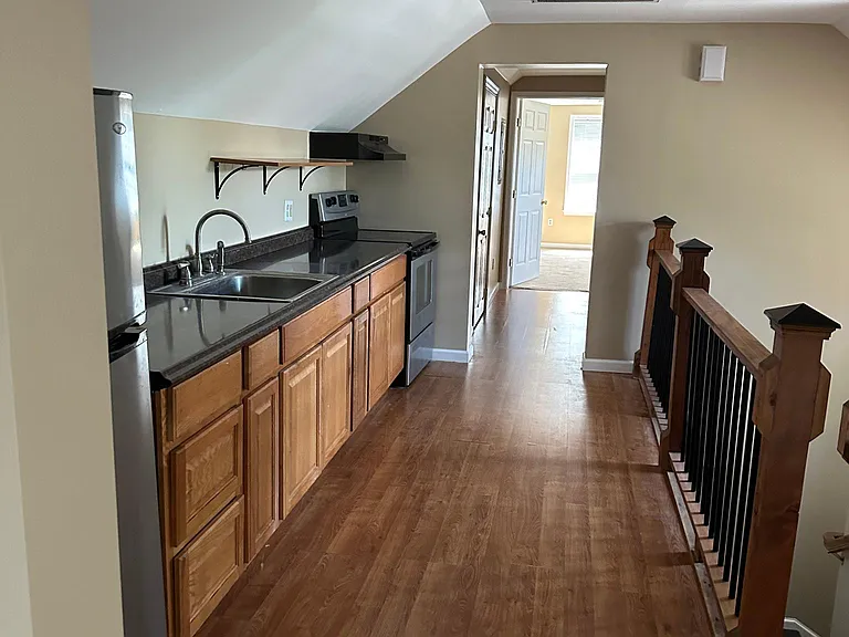 149 Lincoln St #B5 — Photo 3