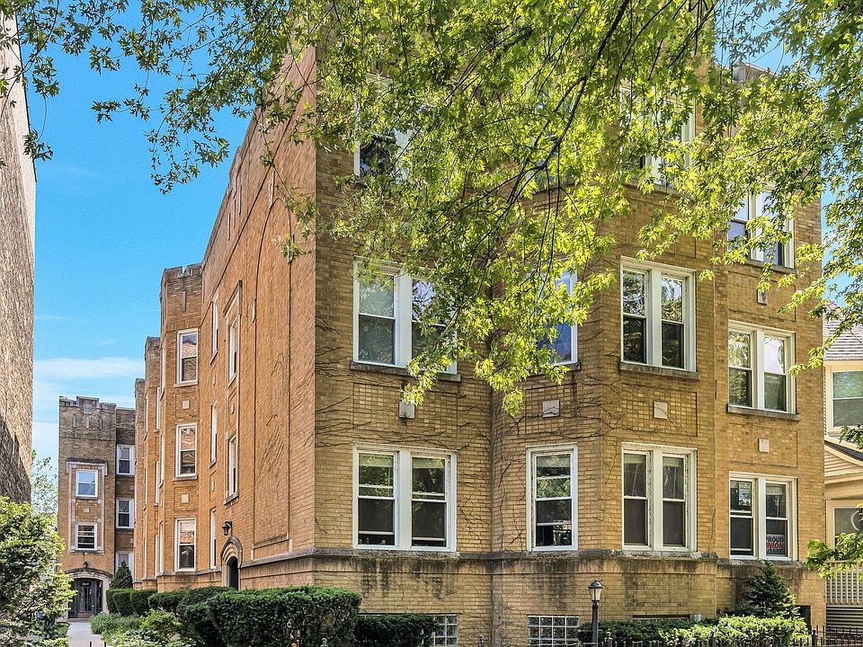 1st image of 1529 W Rosemont Ave APT 3S