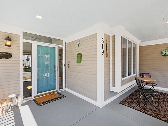 5th image of 819 S Whippoorwill Rd