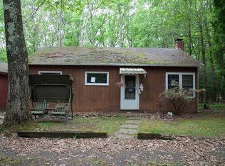 325 Ginger Ln, East Stroudsburg, PA 18301