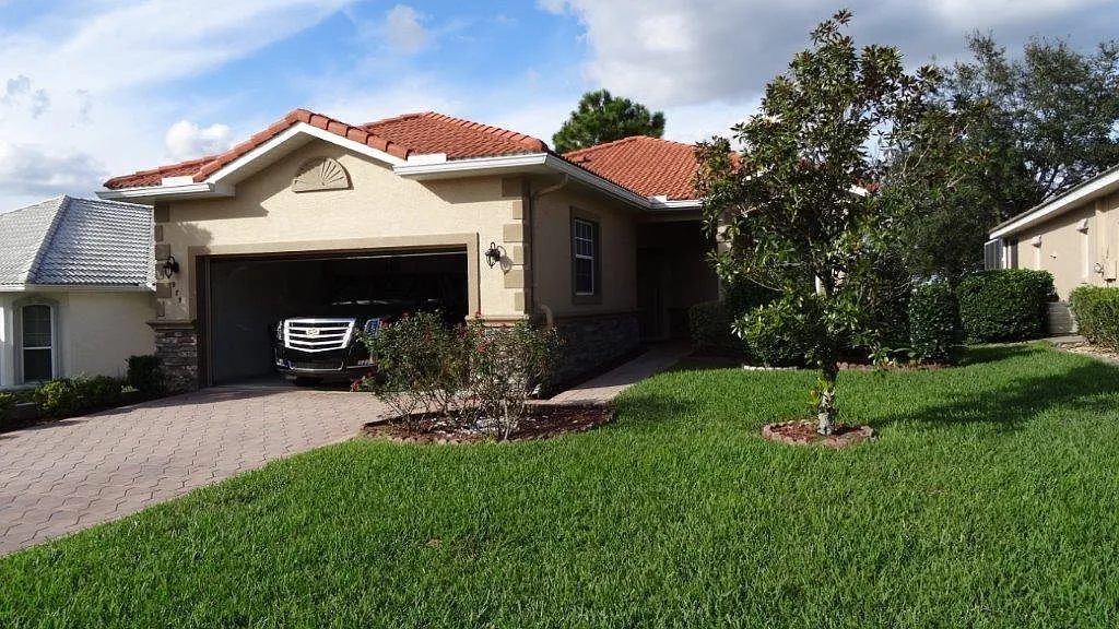 3 bed, 1673 sqft, $2,200 — Photo 1