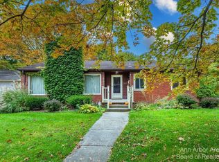 302 Hiawatha St, Ypsilanti, MI