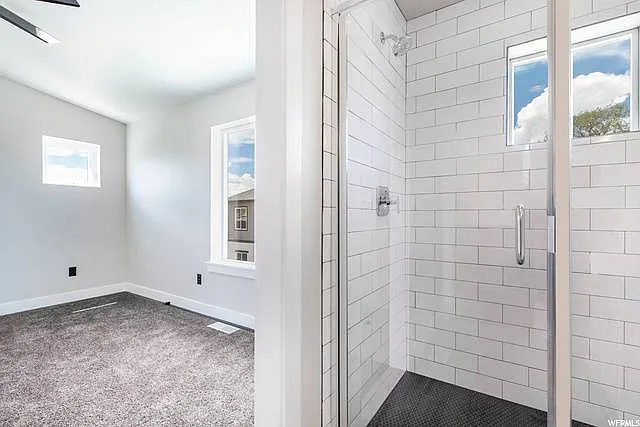 313 E 4115 S — Photo 18