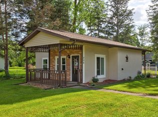 206 S Sherman St, Vassar, MI 48768