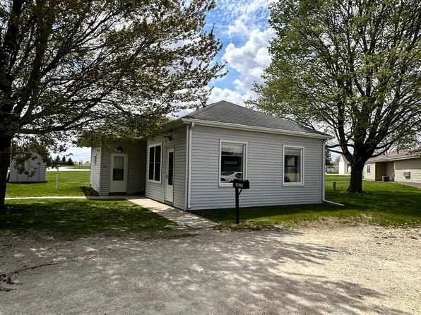 625 South St, Jesup, IA 50648