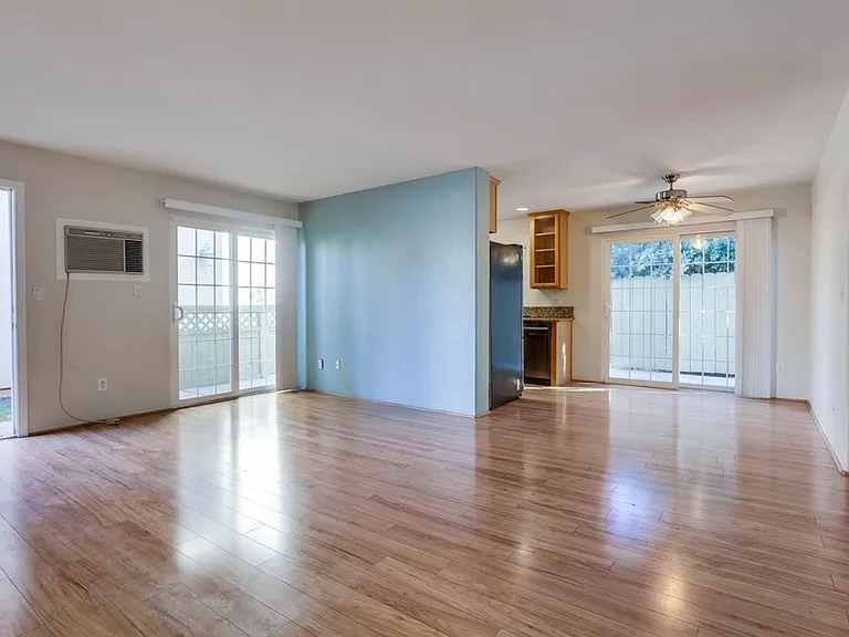 453 Graves Ave #18 — Photo 3