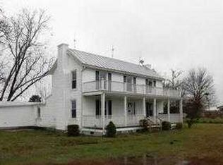 4664 Middle Rd, Kinston, NC 28501