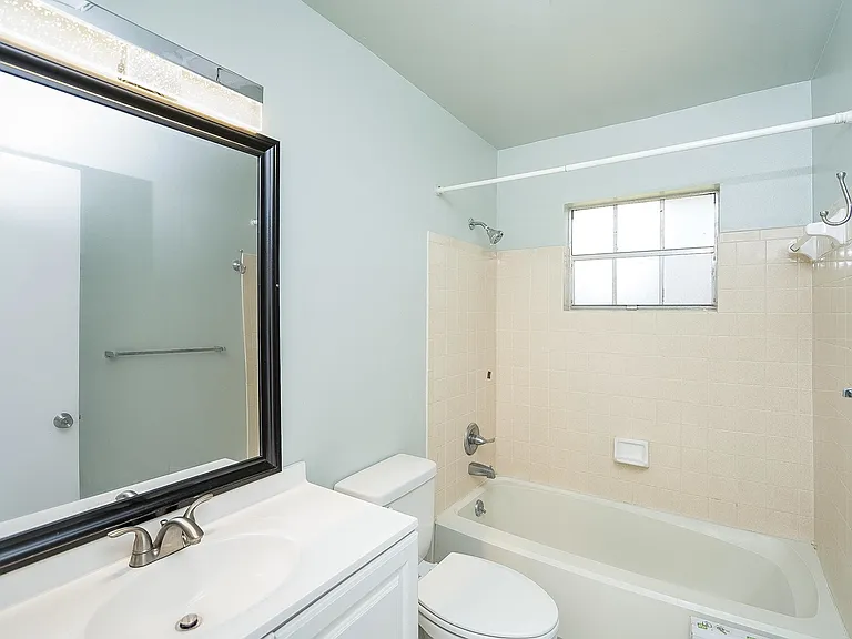 494 Romano St — Photo 35