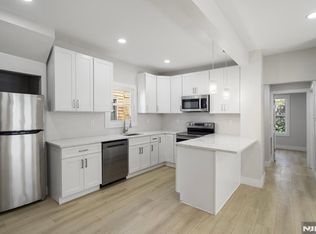 90 N Grove St FLOOR 1, East Orange, NJ 07017