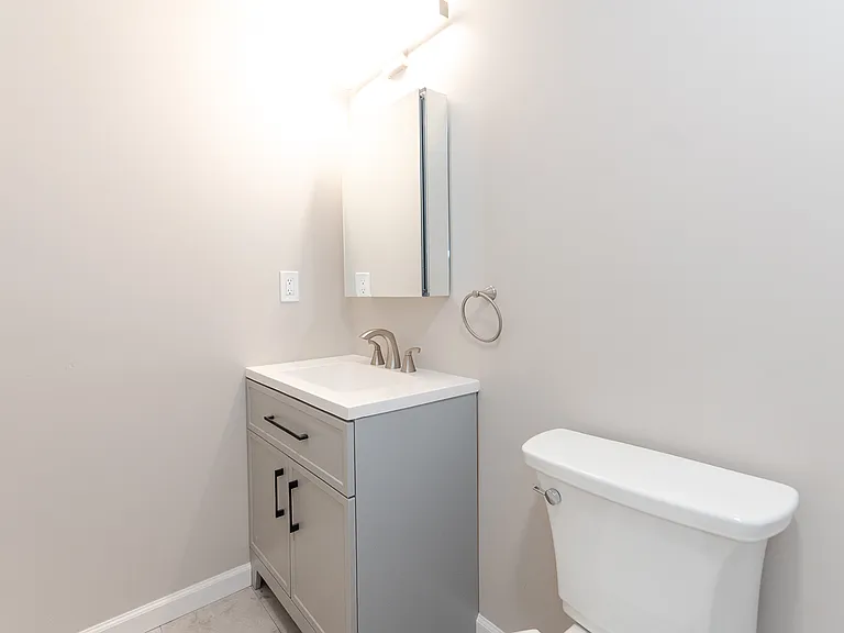 811 Eathan Ave — Photo 26
