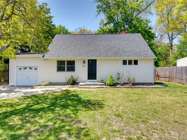 108 Marshall Drive, Selden, NY 11784