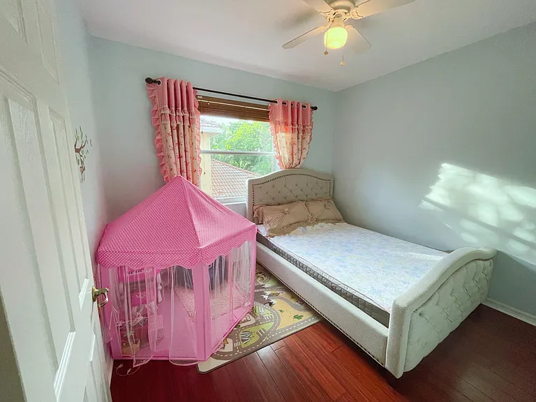 5897 NW 120th Ter — Photo 32
