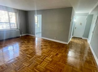 194-16 64th Ave #11A, Fresh Meadows, NY 11365