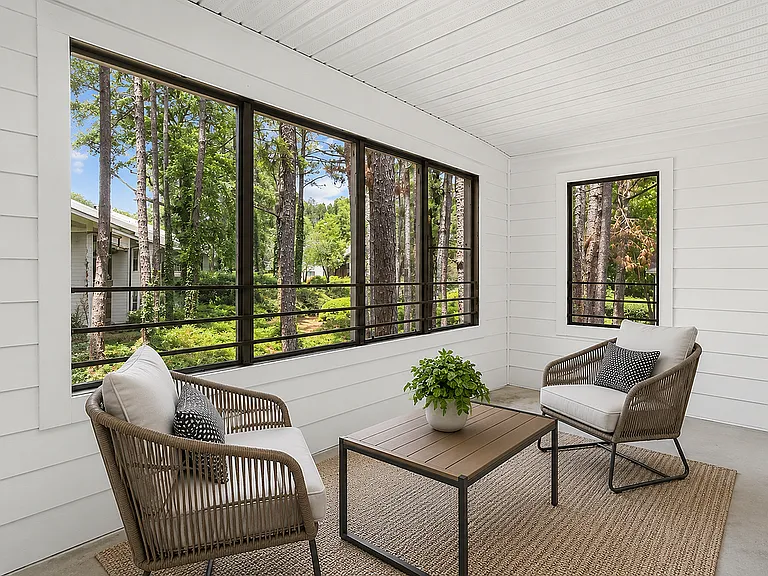 Avana Chase — Photo 16