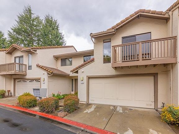 2nd image of 755 Williamsburg Way