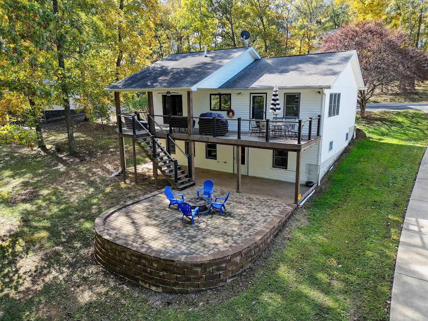 Furnished All Inclusive Home on KY Lake — Photo 3