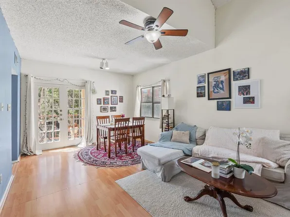 706 W 22nd St APT 201, Austin, TX 78705