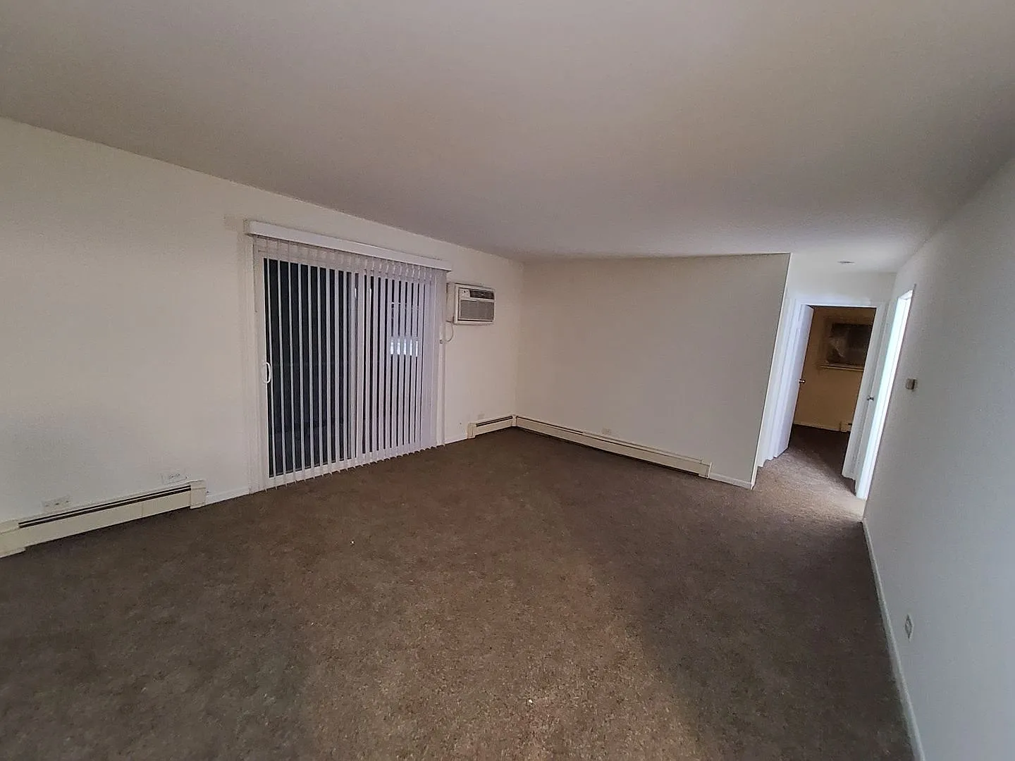 1228 Town Crest Dr — Photo 3
